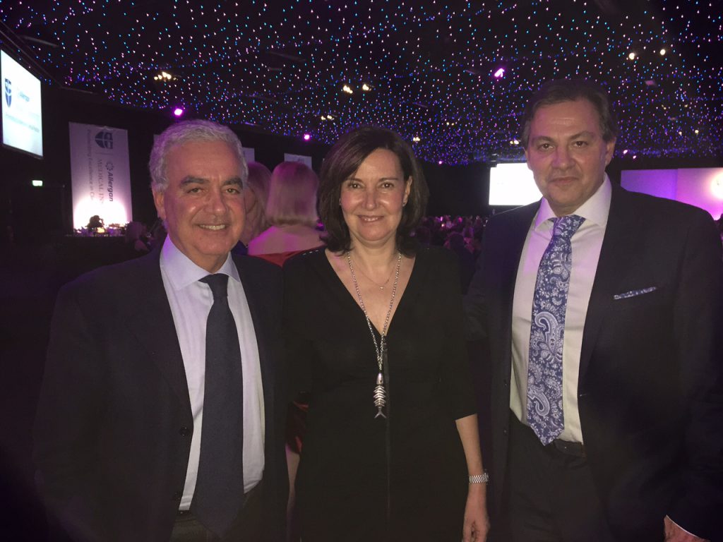 La Dra Villanueva con el Dr Massimo Signorini y el Dr Ortiz - Londres 2016