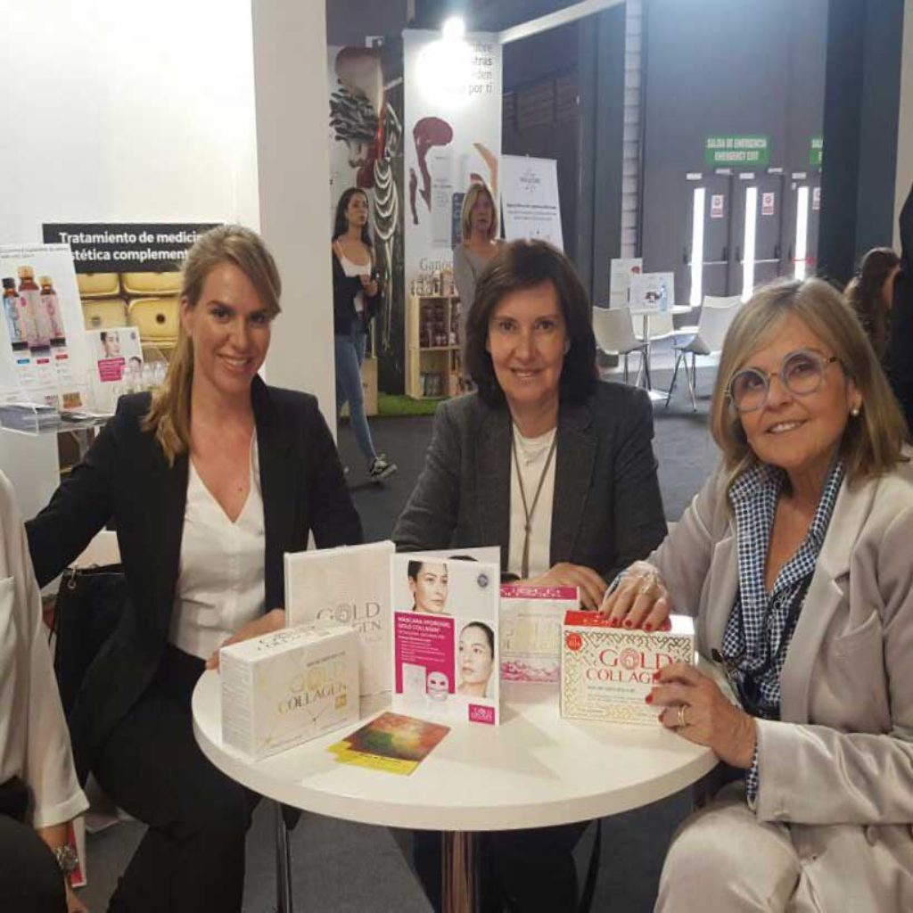 En Cosmobeauty con dra Segovia y Myriam Yebenes