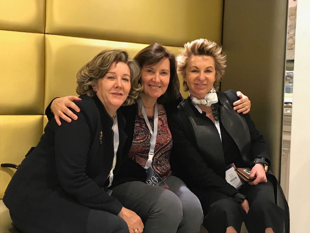 imcas-2018-con-las-dras-garca-dihins-y-pilar-cartagena